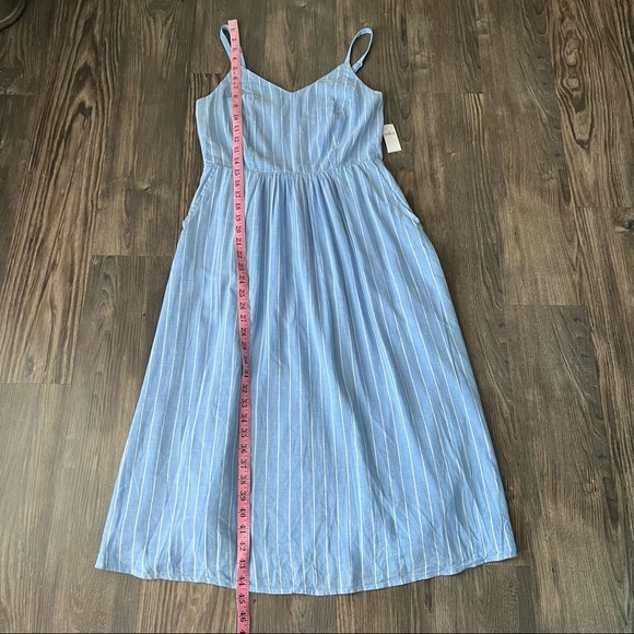 Old Navy NWT Chambray Style Summer Midi Dress - Picture 16 of 16
